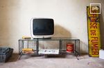 Antigua colección de muebles tv vintage industriales