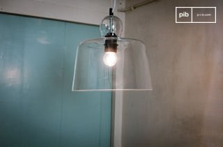 Lámpara de suspensión con campana de cristal