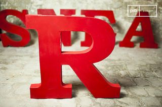 Letra decorativa R