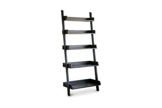 Librería de madera negra a gran escala