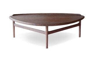 Mesa de centro grande triangular Arne