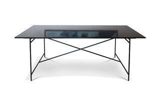 Mesa de mármol negro Thorning