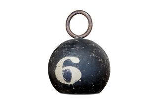 Pesa negra numero 6