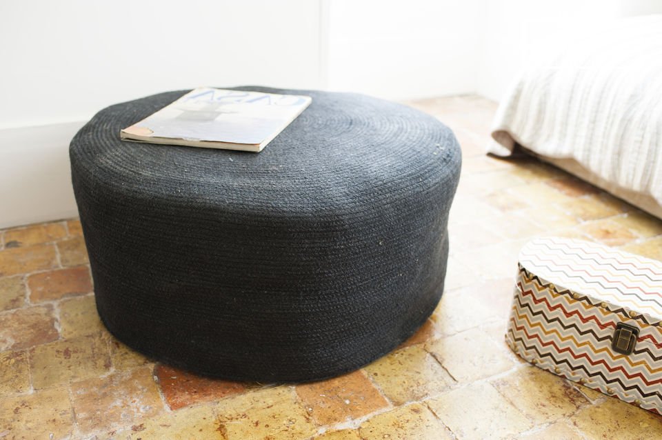 Hermoso pouf con todo el encanto vintage 