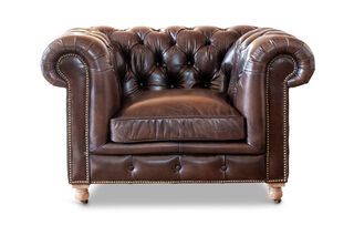 Sillón de cuero chesterfield Jahn