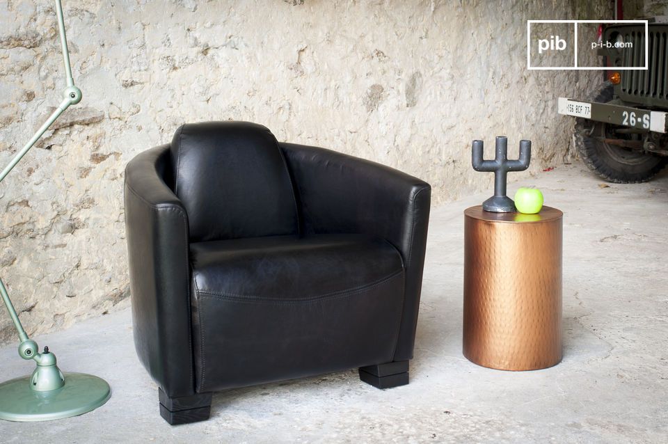 Un sillón de cuero suave en un estilo aviador especialmente popular.
