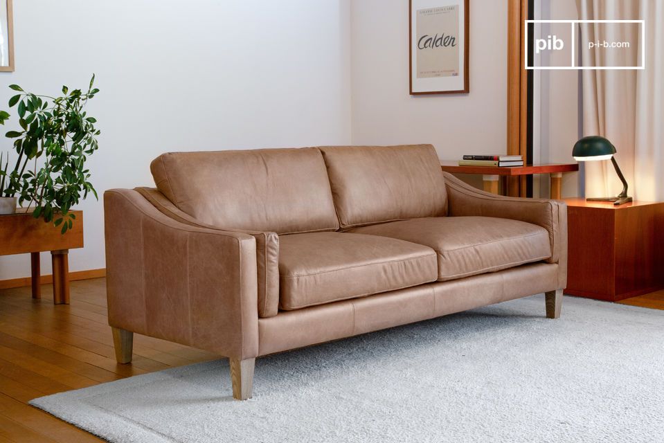 A pesar de su gran tamaño, el diseño de este sofá lo hace perfectamente armonioso.