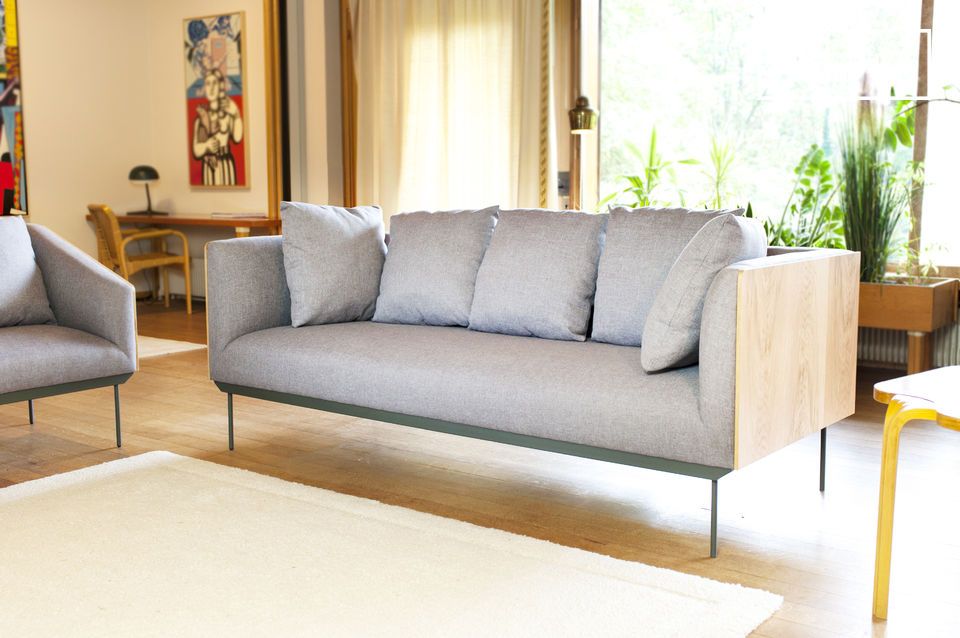 Un sofá generoso, suave y perfectamente confortable.