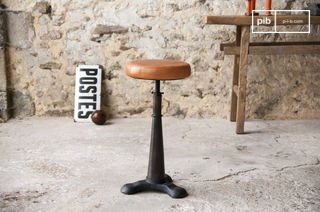 Taburete Tailor con silla de cuero
